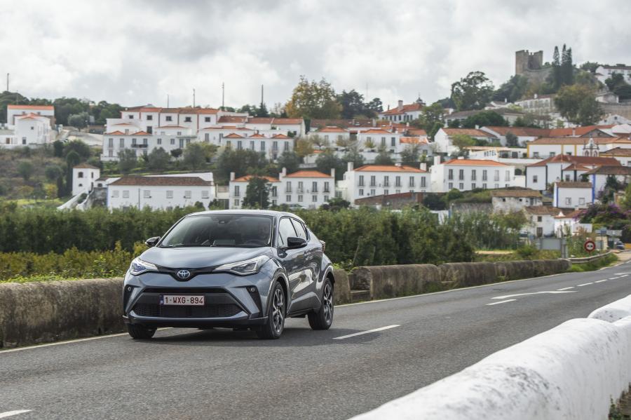  Toyota C-HR Hybrid 2019 года  (WW) (фото 144 из 174)